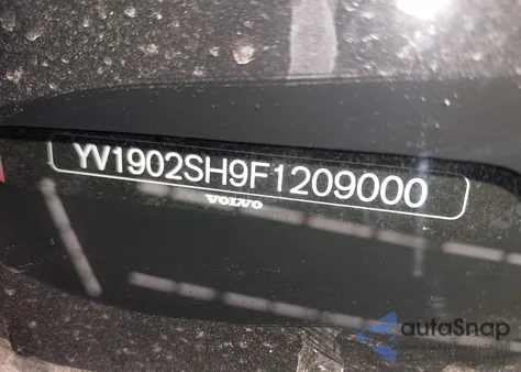 2015 Volvo V60 T6 R-Design Platinum из США, поврежденный, VIN YV1902SH9F1209000